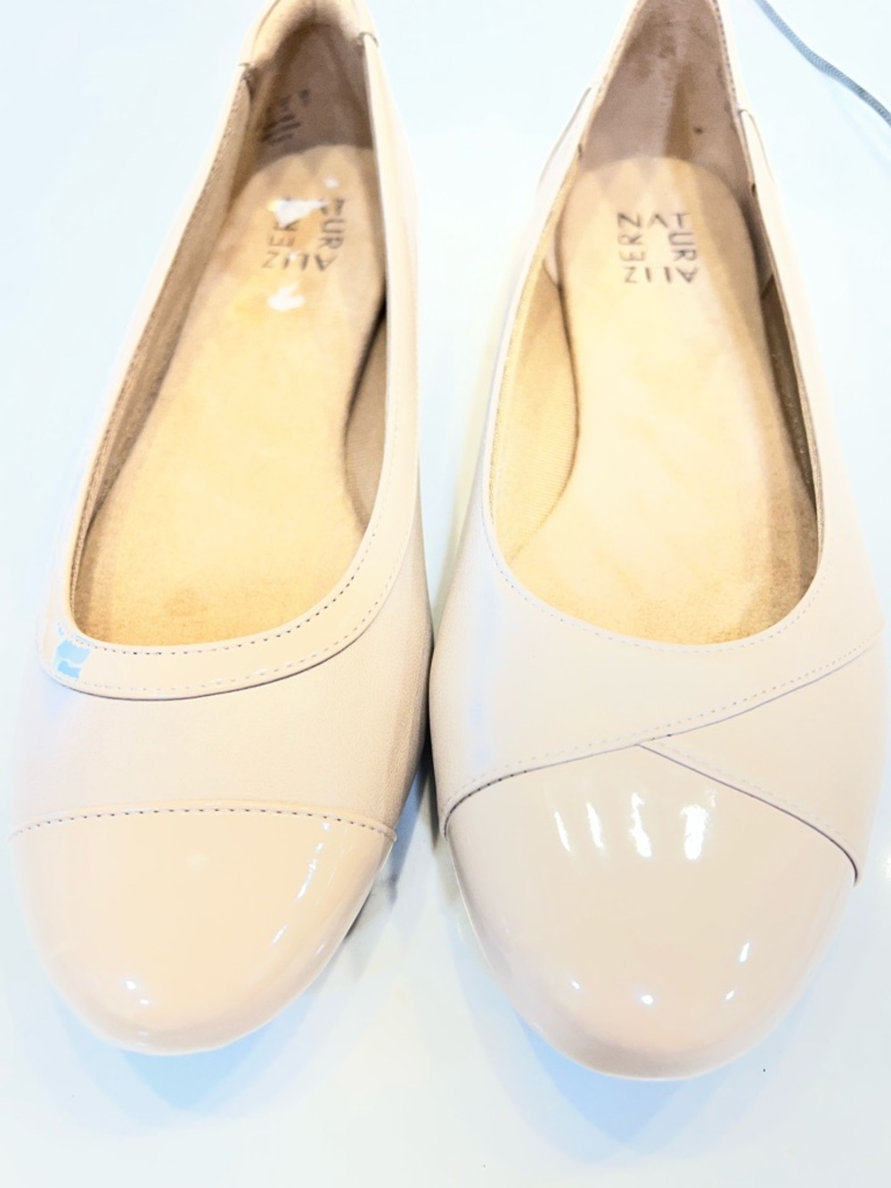 Naturalizer Women's Beige Patent Cap-Toe Flats